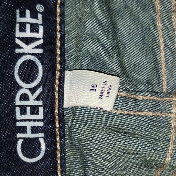 Cherokee Super Skinny Crop 16 NWT - Picture 2 of 6